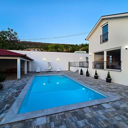 Gerin Casa de Férias *